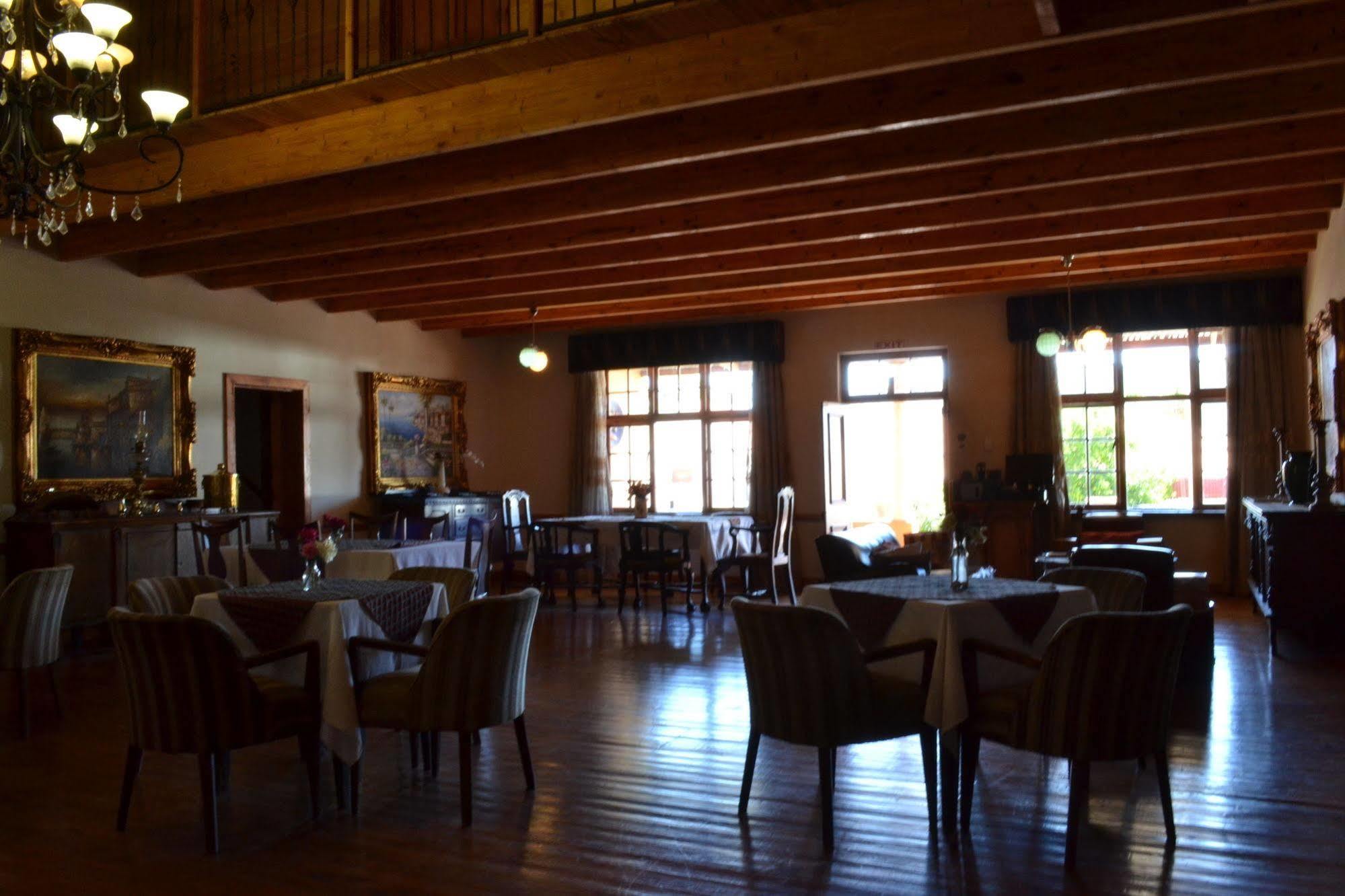 Schulteheim Hotel Uniondale  Extérieur photo